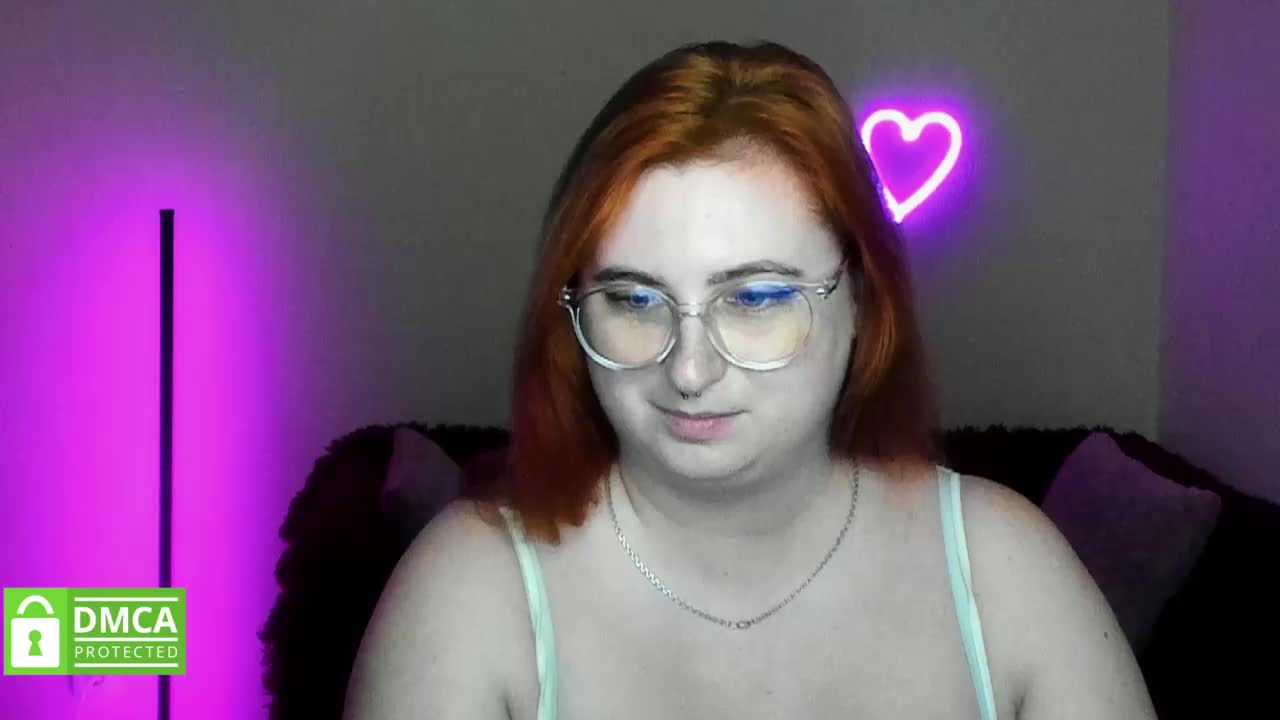Aliciaredluv Cam Model Chat October 14, 2025