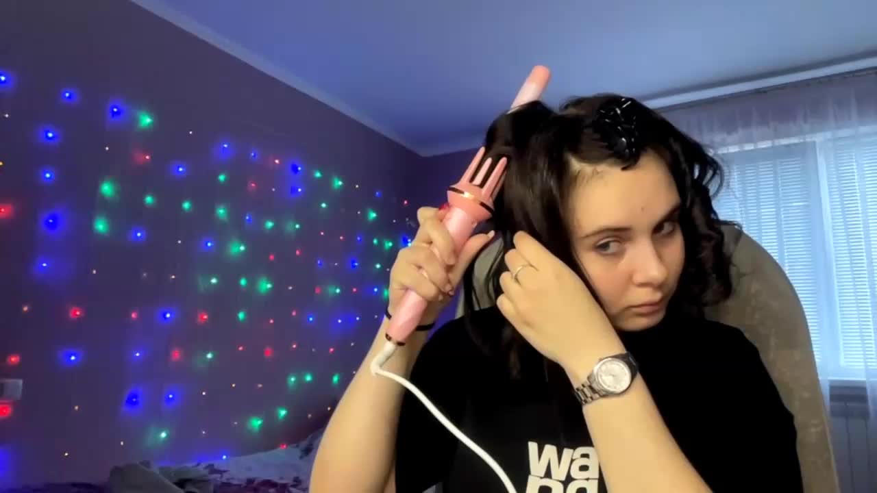 CANDY-LIPS-GIRL Cam Model Chat October 14, 2025