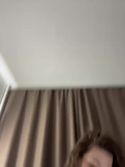 YourLadyyy Cam Model Chat October 14, 2025