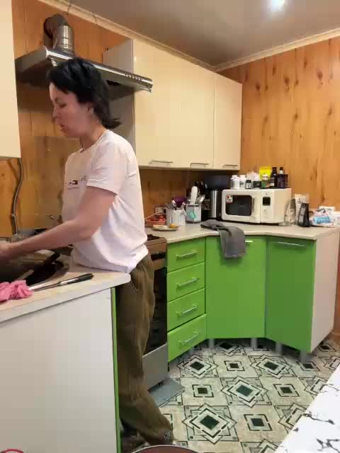 vik77777A Cam Model Chat October 14, 2025