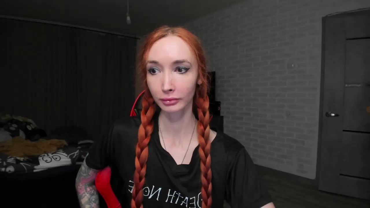 Roxy-Sun Cam Model Chat October 14, 2025