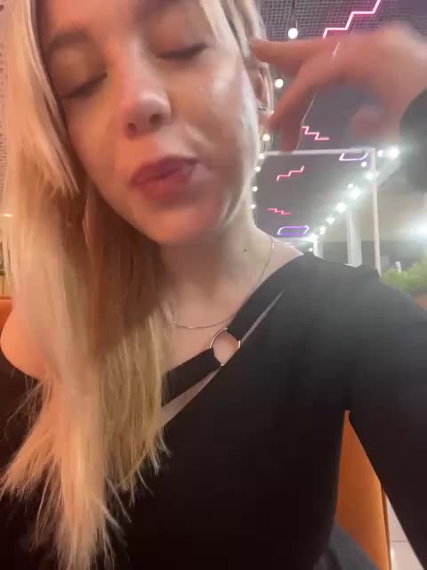 maksisy Cam Model Chat October 15, 2025