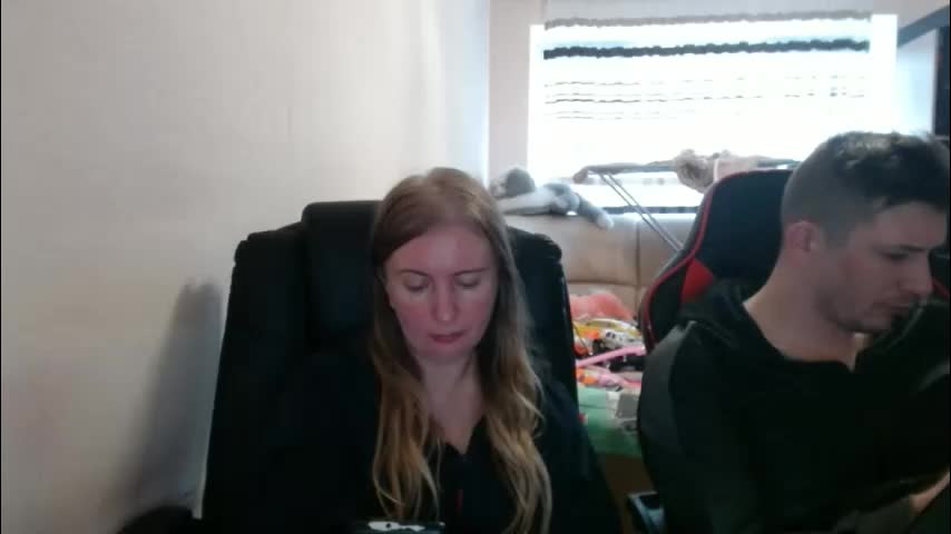 jenisandpeter Cam Model Chat October 15, 2025