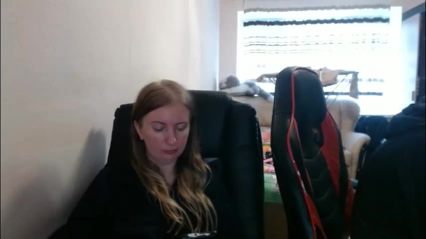 jenisandpeter Cam Model Chat October 15, 2025