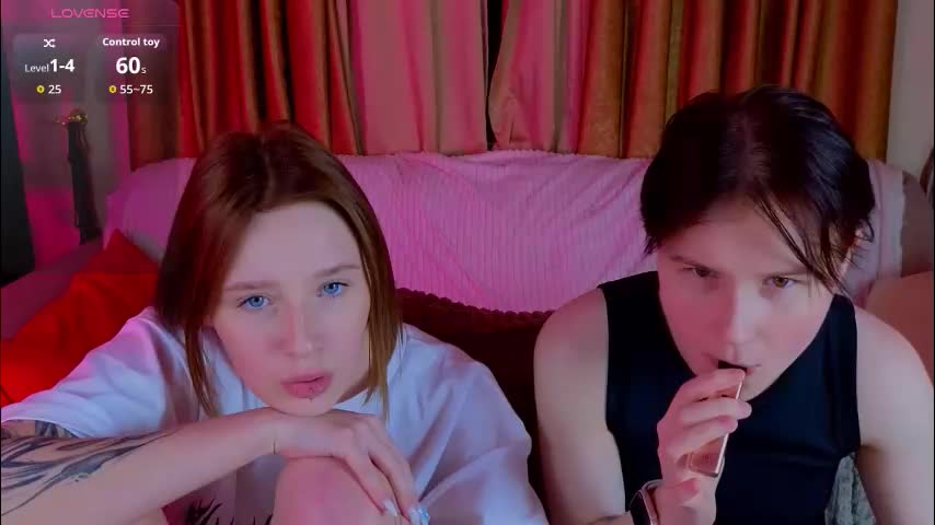 berry_assortment Cam Model Chat October 15, 2025