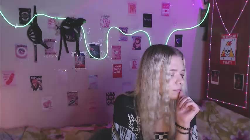 your_horny_friends Cam Model Chat October 15, 2025