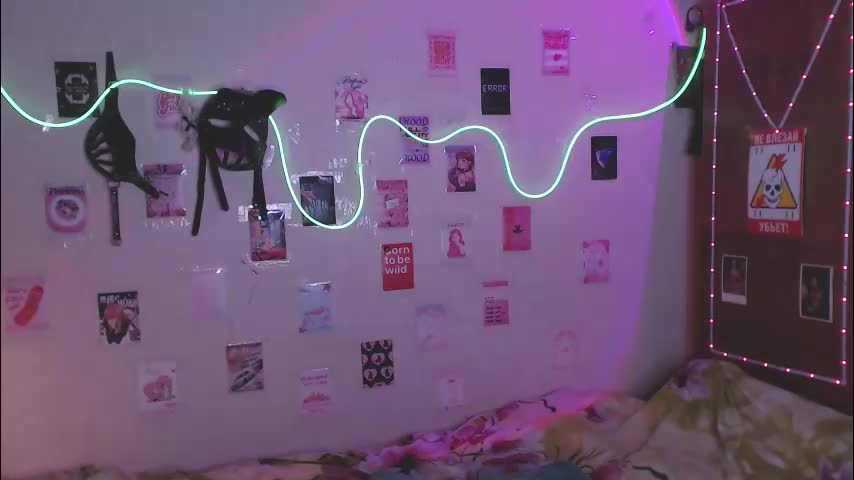 your_horny_friends Cam Model Chat October 15, 2025