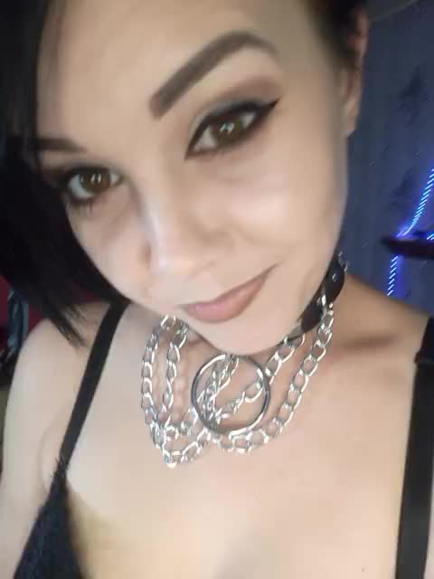 _Dia-Vik_ Cam Model Chat October 15, 2025