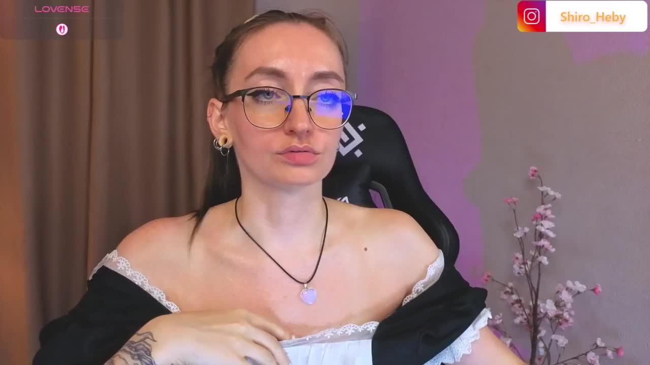 ShiroHeby Cam Model Chat October 15, 2025