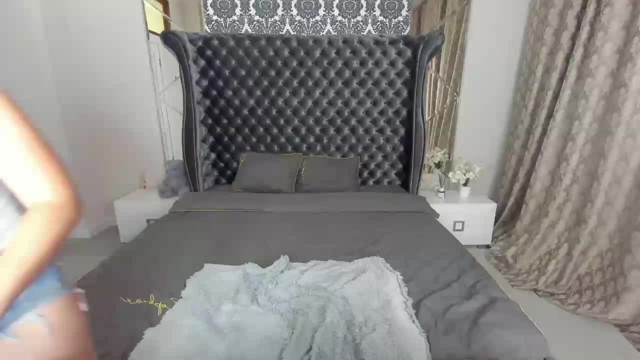 SofiiDarling Cam Model Chat October 15, 2025