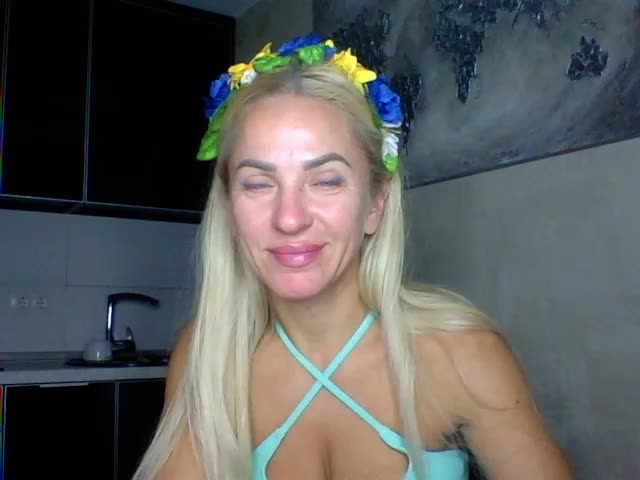 annamari1563 Cam Model Chat October 15, 2025