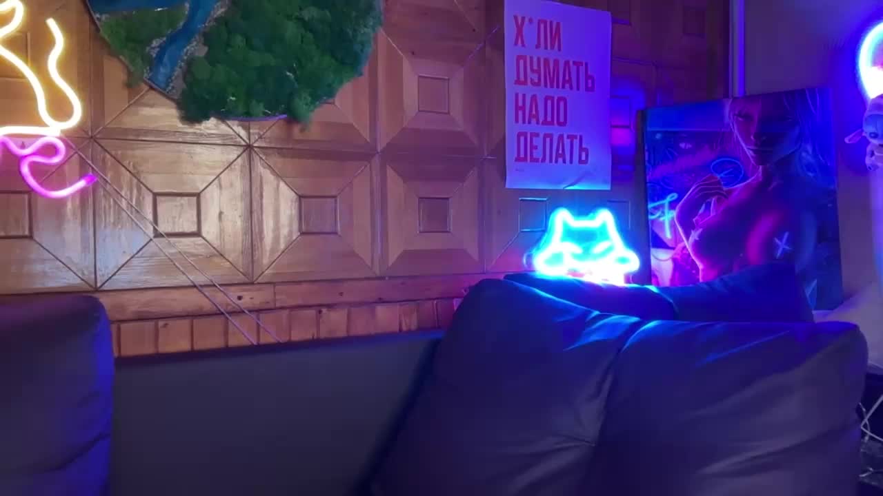 CandyBoom Cam Model Chat October 15, 2025