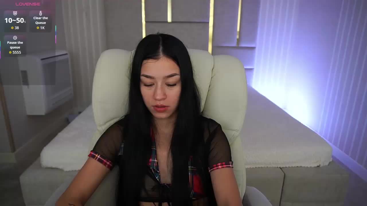 FataleNellie Cam Model Chat October 15, 2025