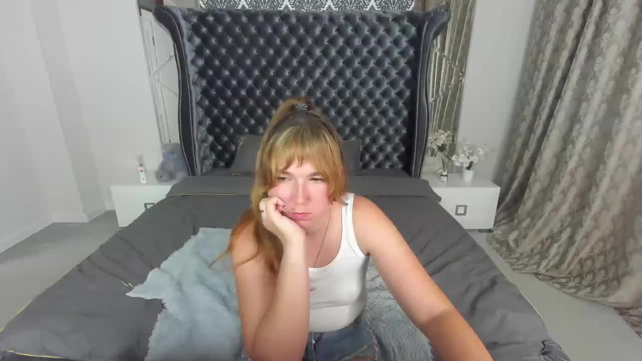 SofiiDarling Cam Model Chat October 15, 2025