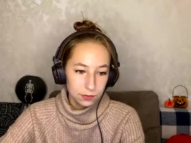 LunaBlaze Cam Model Chat October 15, 2025