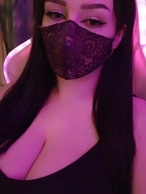 IIVII Cam Model Chat October 15, 2025