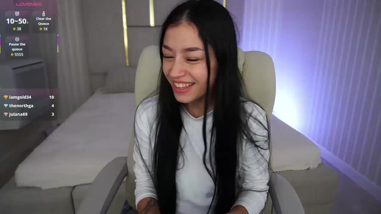 FataleNellie Cam Model Chat October 15, 2025