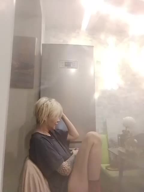 TilyTily Cam Model Chat October 15, 2025