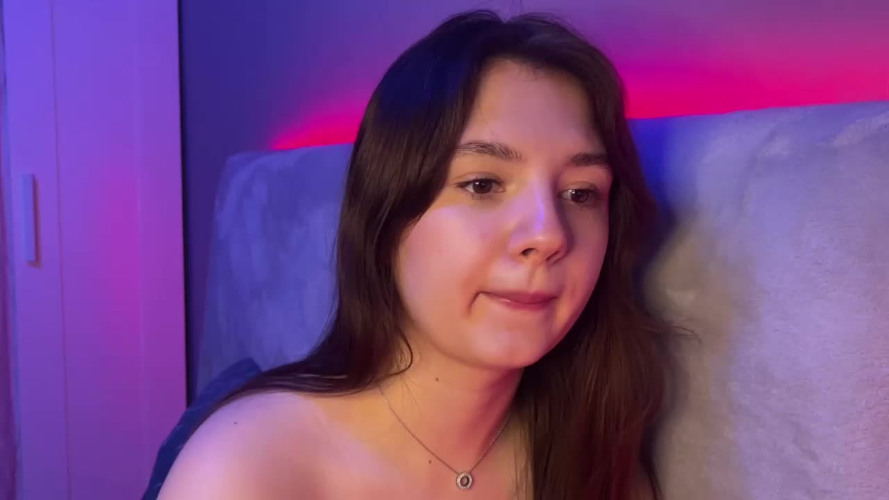 AlisaRichGold Cam Model Chat October 15, 2025