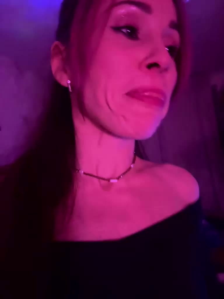 VIP17CoupleDream Cam Model Chat October 15, 2025