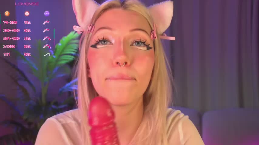 Wildneck Cam Model Chat October 15, 2025