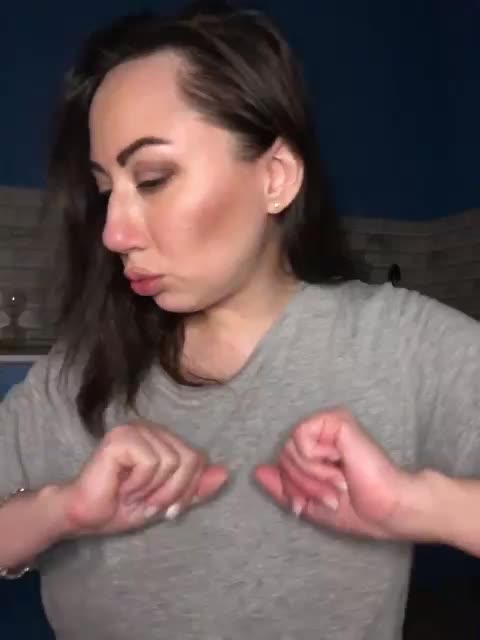 Kitana_mk Cam Model Chat October 15, 2025