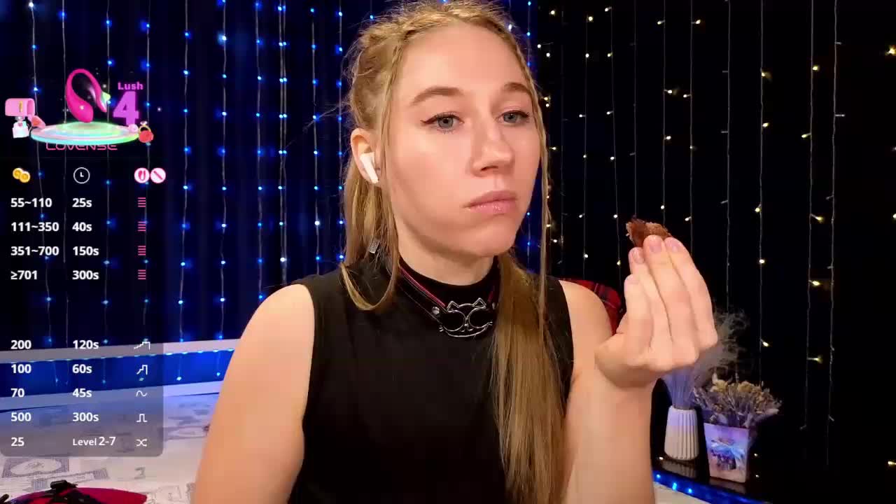 kiskaWEDNESDAY Cam Model Chat October 15, 2025