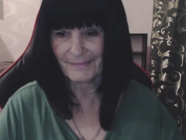 KatarinaGloss Cam Model Chat October 15, 2025