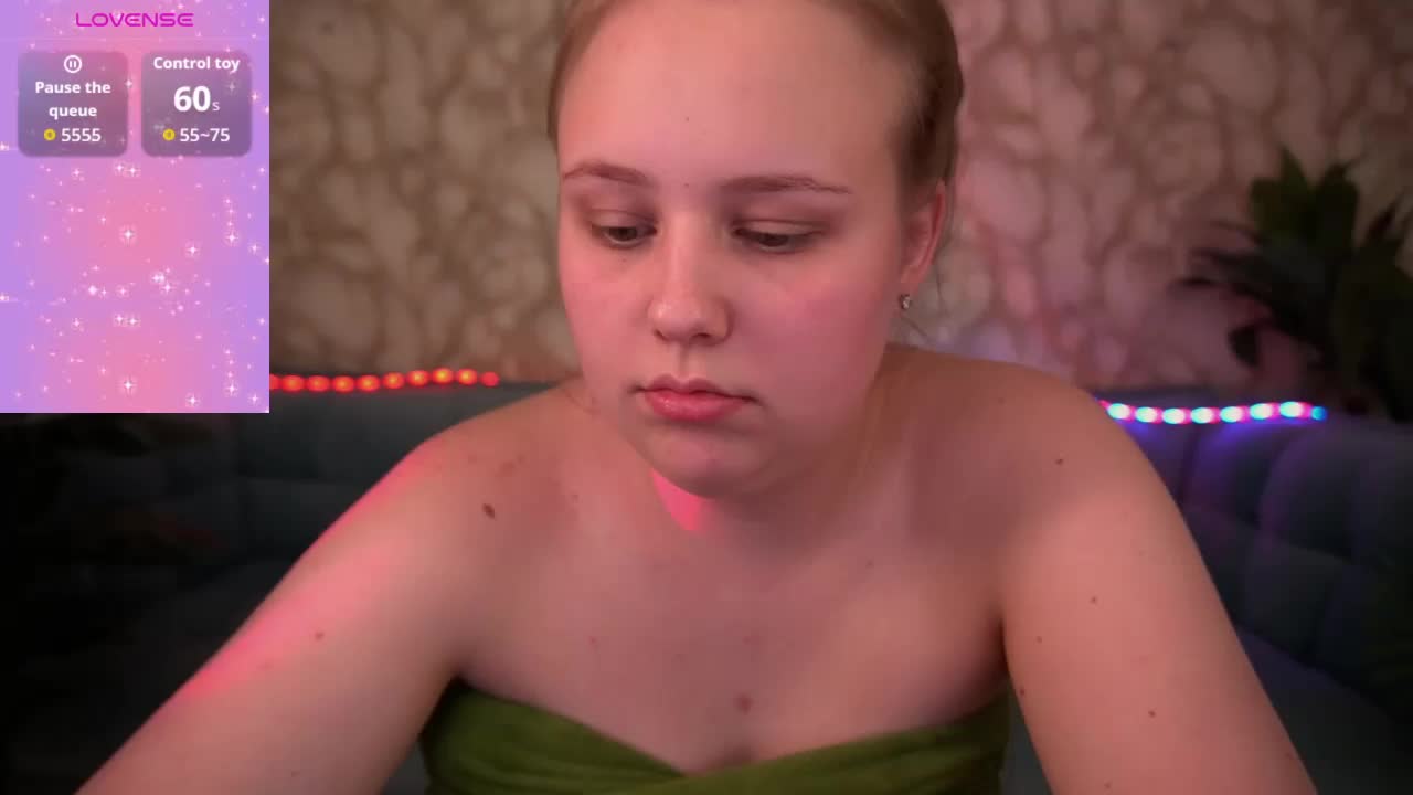 CrystallPaws Cam Model Chat October 15, 2025