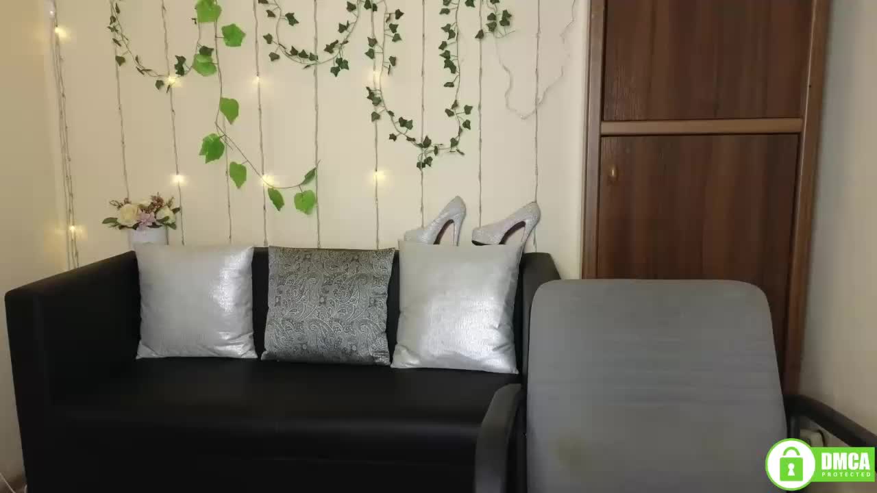 Jullyblondkiss Cam Model Chat October 15, 2025