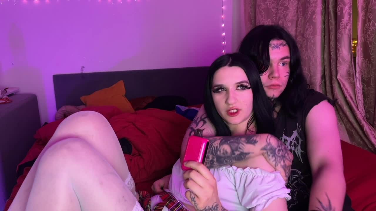 WetLips19 Cam Model Chat October 15, 2025