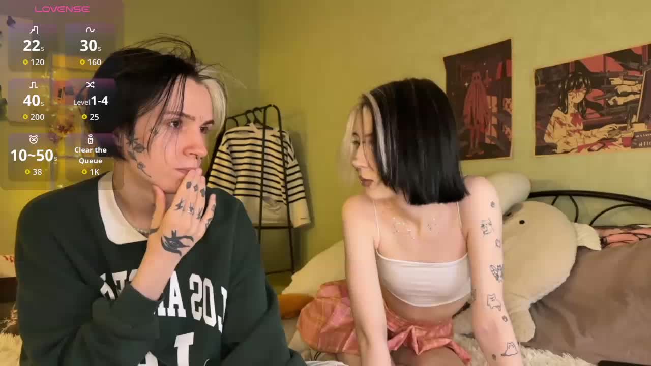 VeryRareTwins Cam Model Chat October 15, 2025