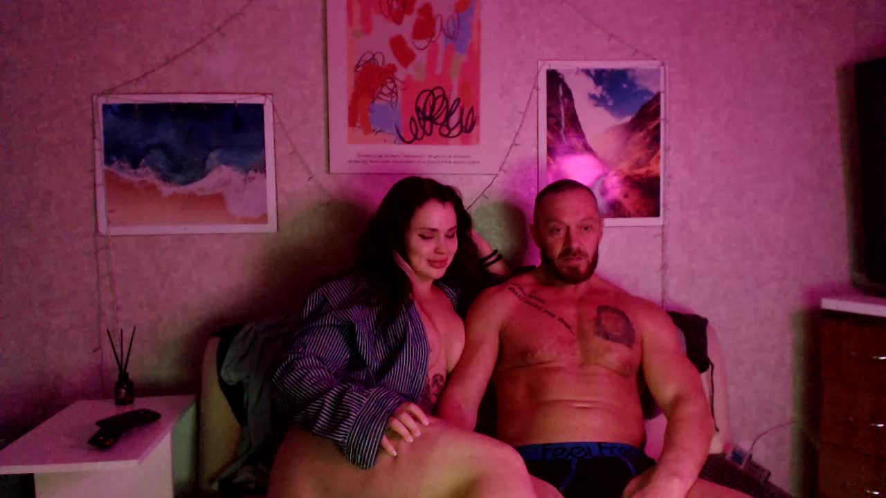 snegohod200 Cam Model Chat October 15, 2025