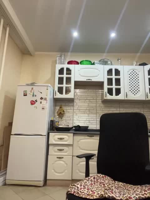 MartaGros Cam Model Chat October 15, 2025