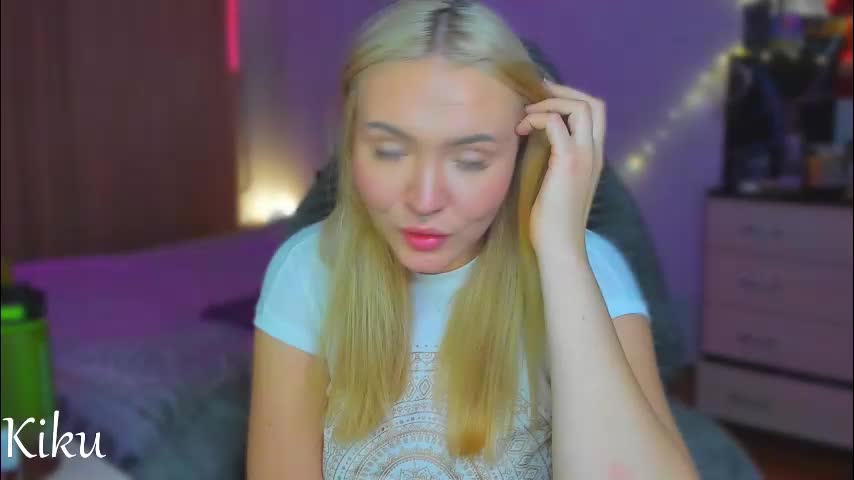 mari_kiku Cam Model Chat October 15, 2025