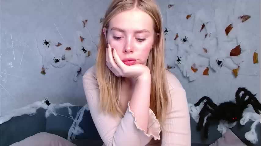 sofia_here Cam Model Chat October 15, 2025