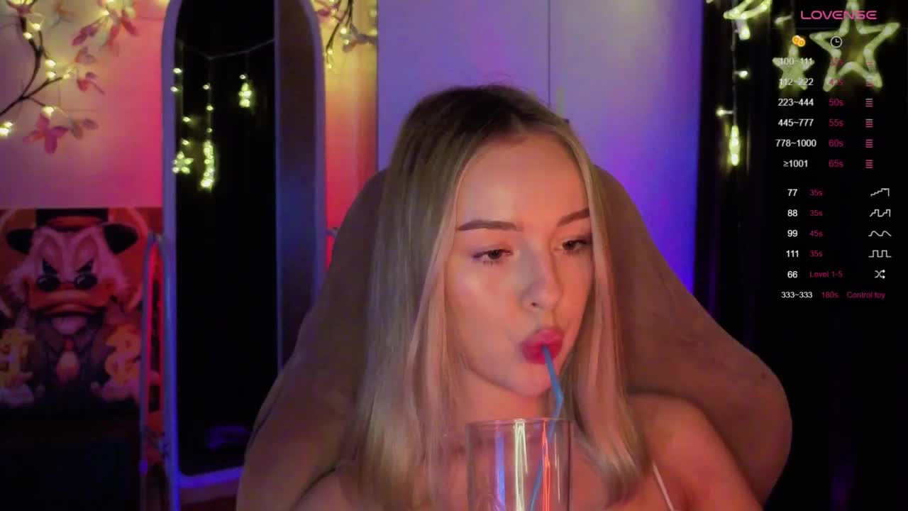 Nestyzz Cam Model Chat October 15, 2025