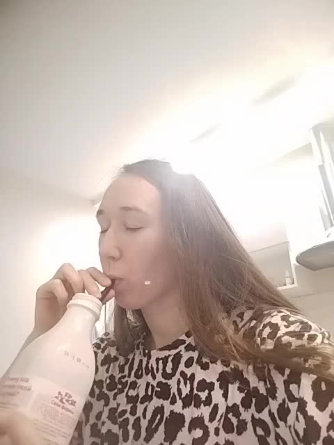 --MODEL--1 Cam Model Chat October 15, 2025