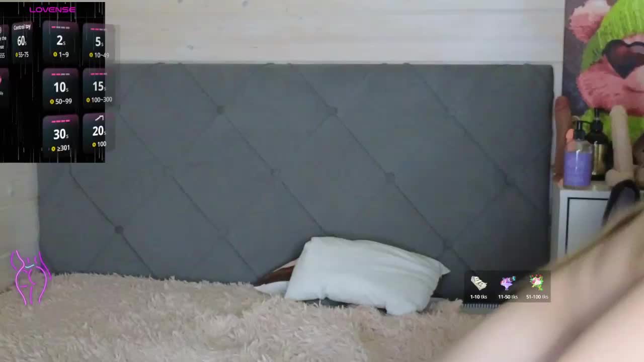 Victoria- Cam Model Chat October 15, 2025