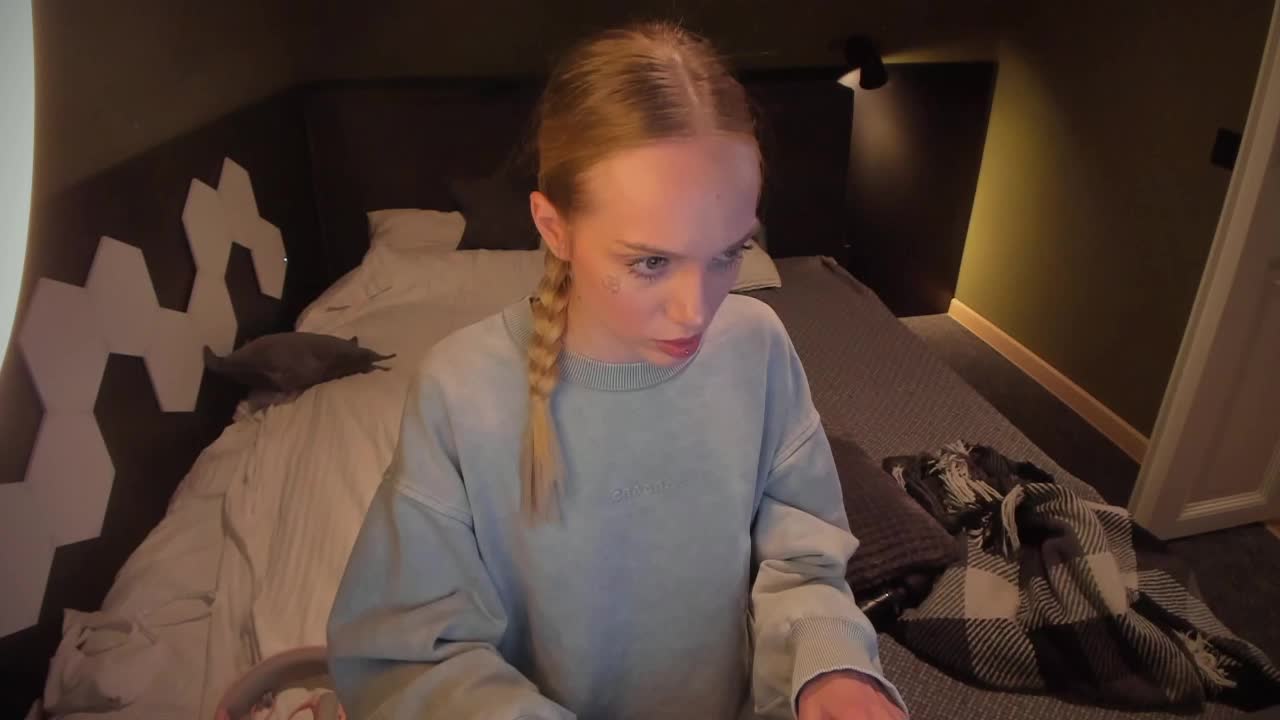 Tina_ne_malina Cam Model Chat October 15, 2025