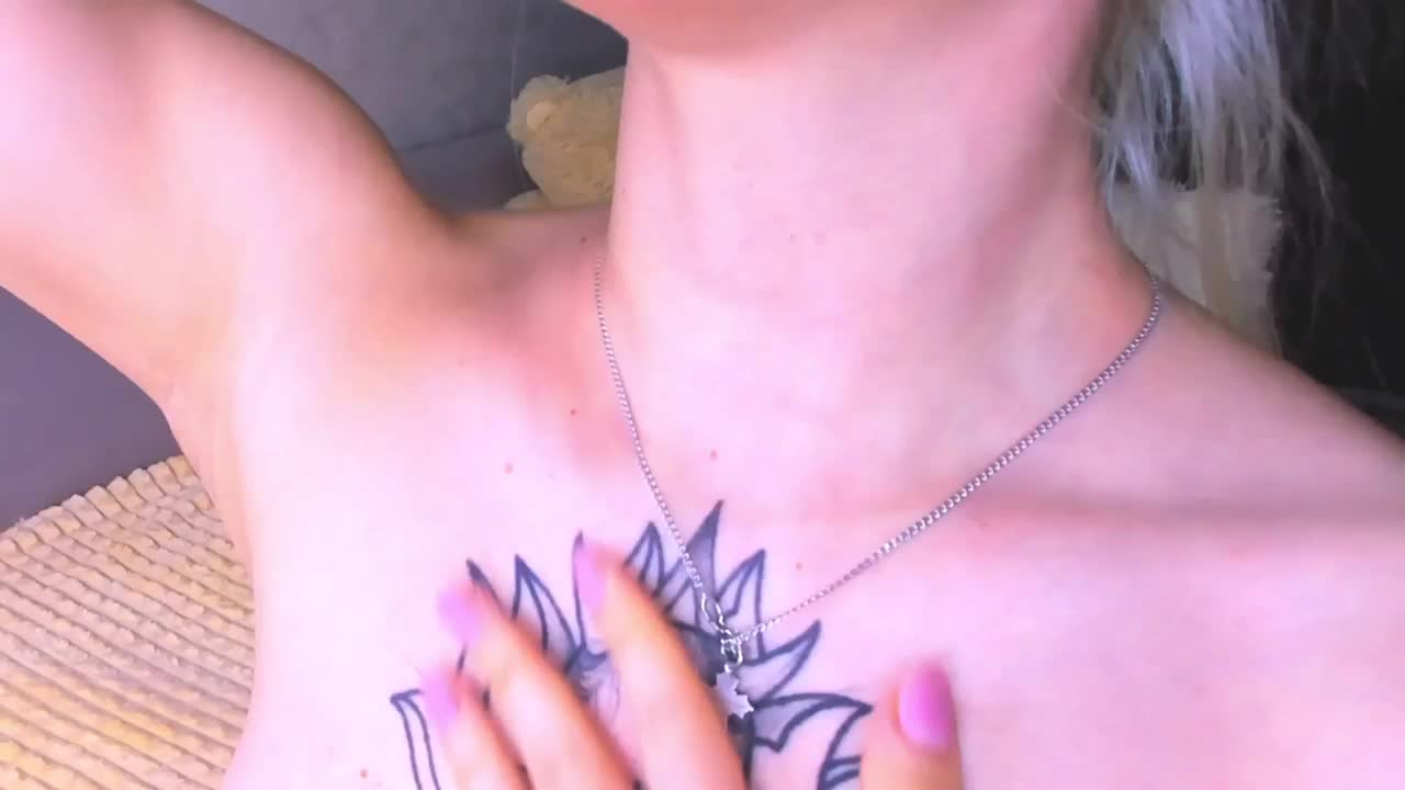 Sweeet-Barbie Cam Model Chat October 15, 2025