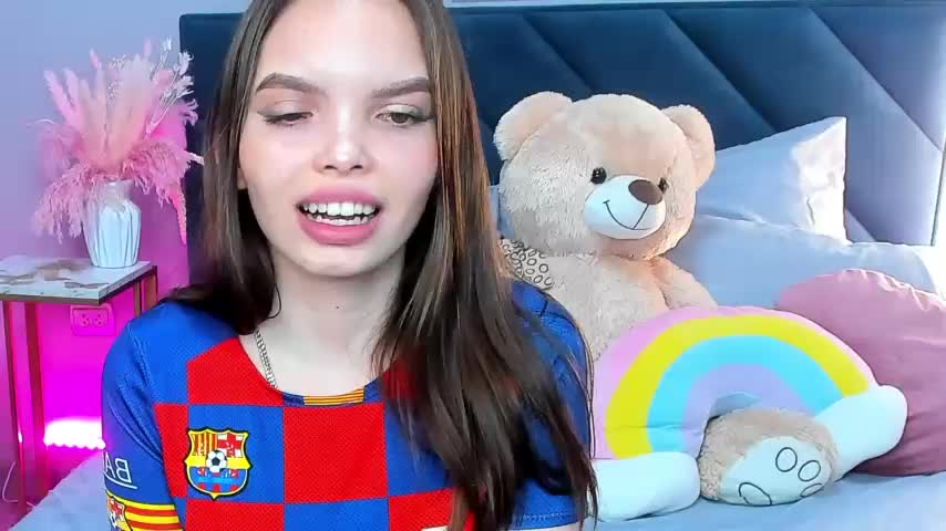 Curvy_Dynamite_ Cam Model Chat October 15, 2025