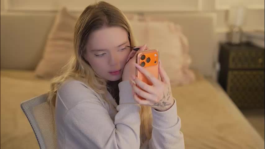 anabel054 Cam Model Chat October 15, 2025