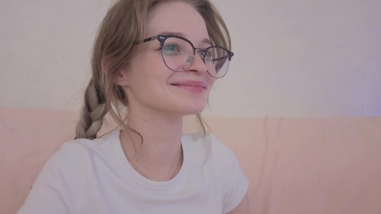 vialeta-baby Cam Model Chat October 15, 2025