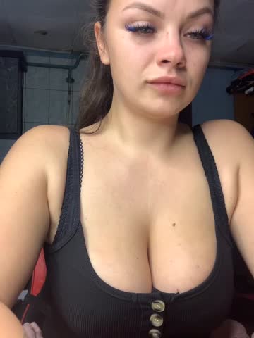 Sweeeeet_Candy Cam Model Chat October 15, 2025