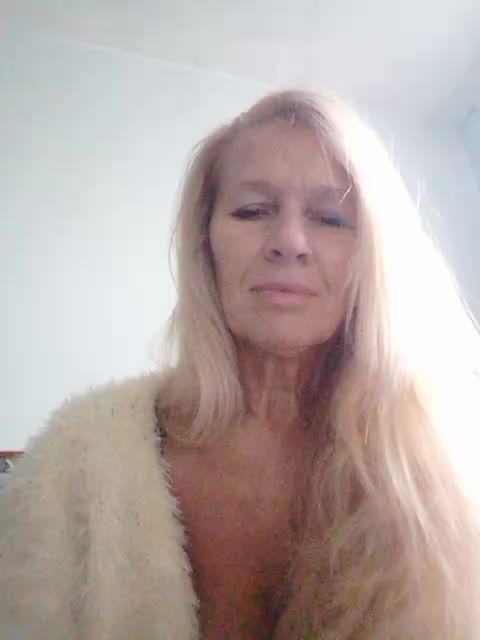 Victoria-sexi Cam Model Chat October 15, 2025