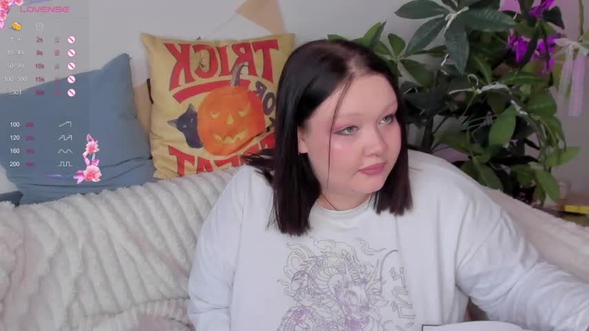 LilyBelll Cam Model Chat October 15, 2025