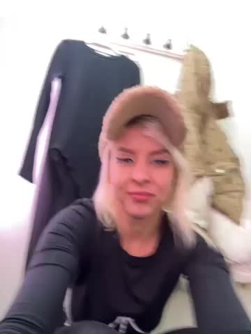 LikaCat Cam Model Chat October 15, 2025