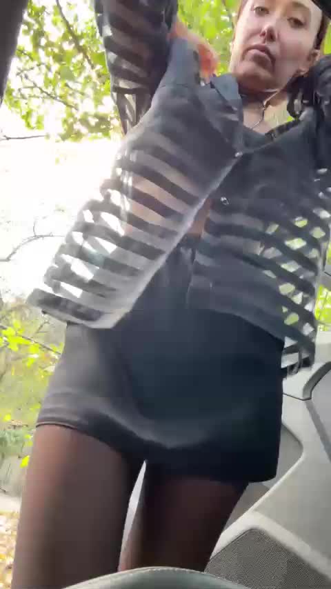 Marianna_ Cam Model Chat October 15, 2025