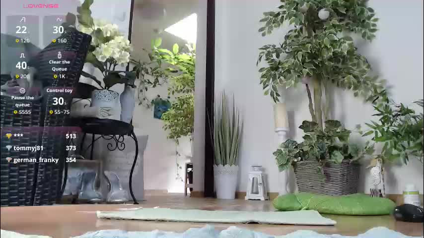 squirtmanica Cam Model Chat October 15, 2025